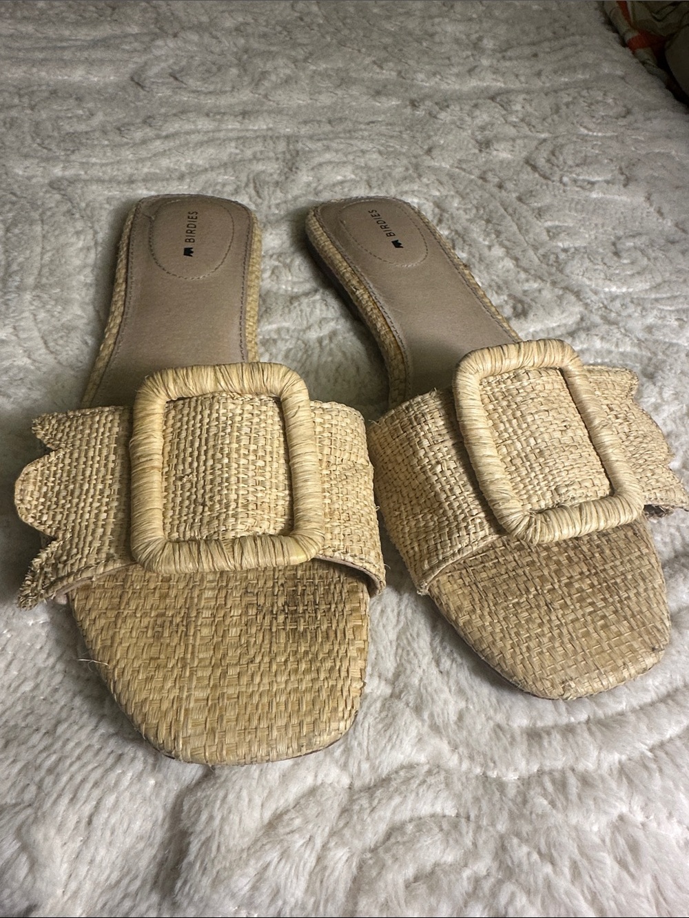 Birdies Rafia Woven Straw Slide Sandals in Natural -